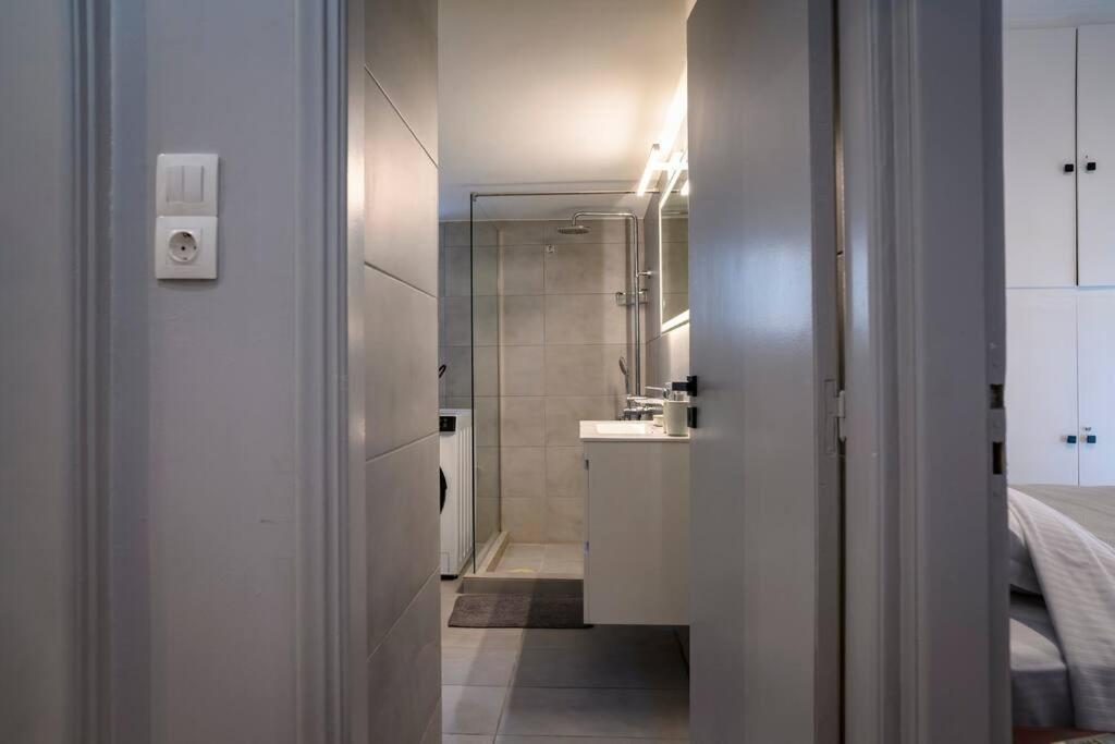 Апартаменты Seaview Orchid 2 Bed Elegance Афины Экстерьер фото